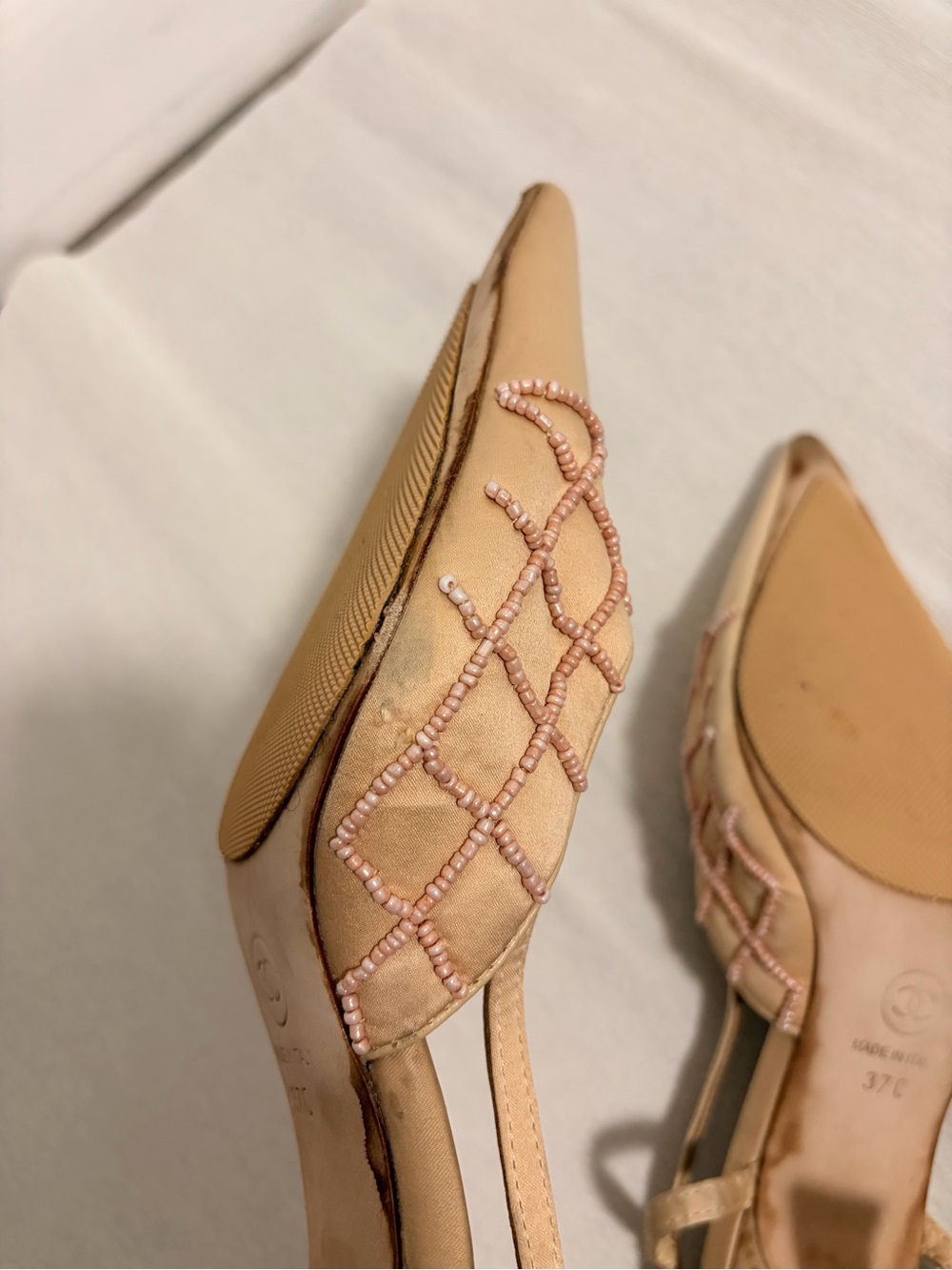 CHANEL Nude Pink Quilted Slingback Satin Pointed-Toe Heels EU-37C, US-6.5-7 - Picture 6 of 7